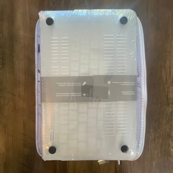 MacBook Air 11” purple soft case with hardshell - Picture 3 of 6